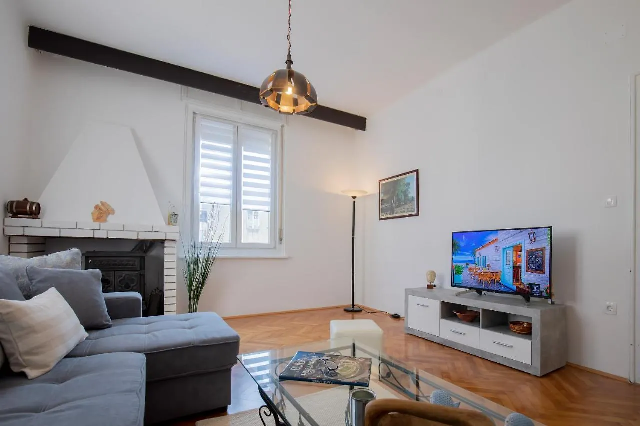 Amphitheater Apartment Pula