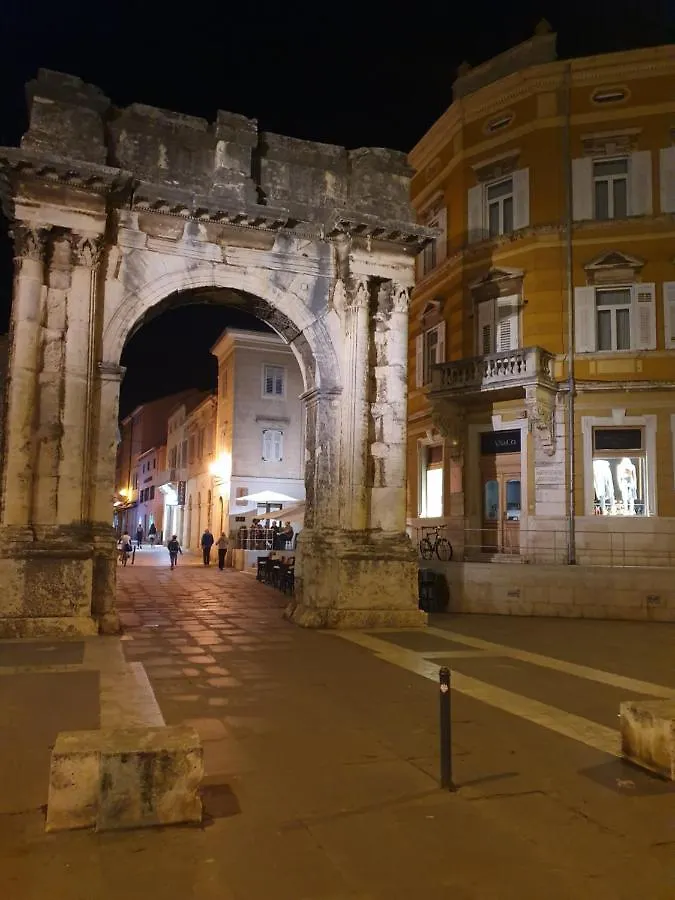 Amphitheater Apartment Pula